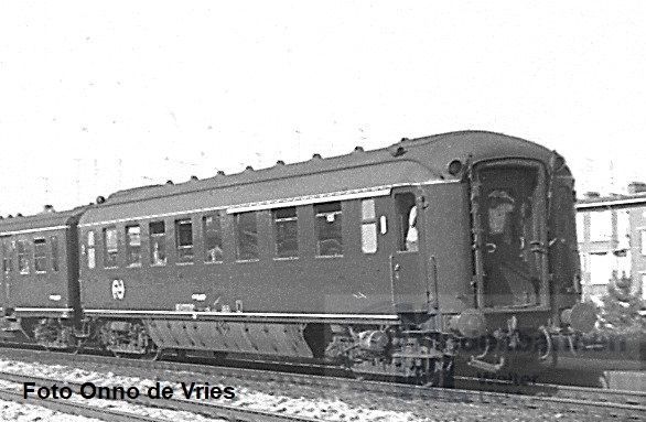 Exact Train 10062 - Personenwagen NS Ep.IV blau 1/2.Kl. Plan K H0/GL