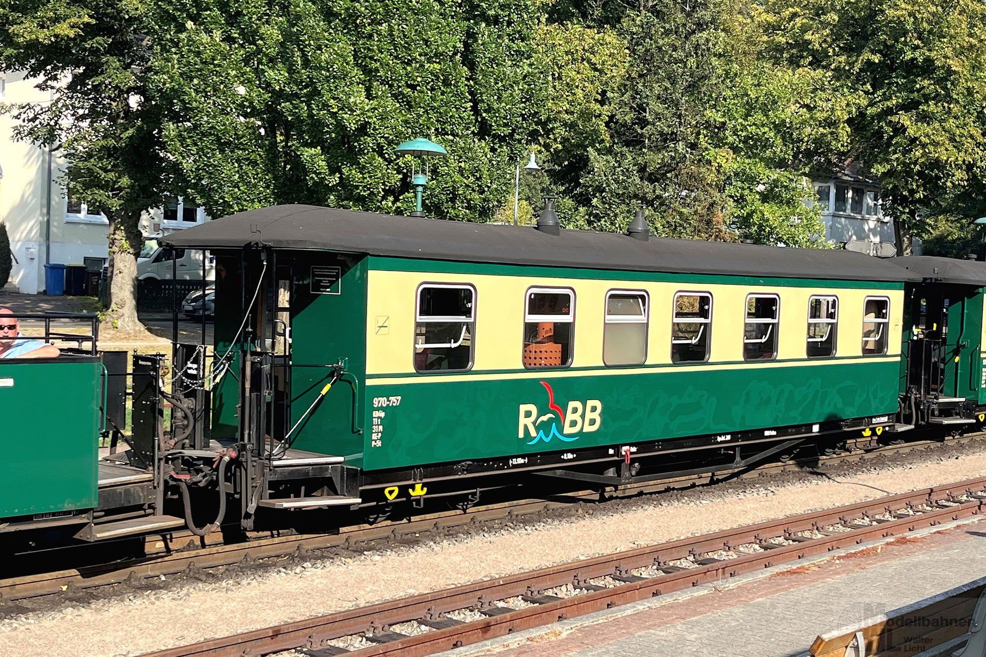 Bemo 3021858 - Personenwagen RüBB 970-781 Ep.VI Modernisierungswagen H0e