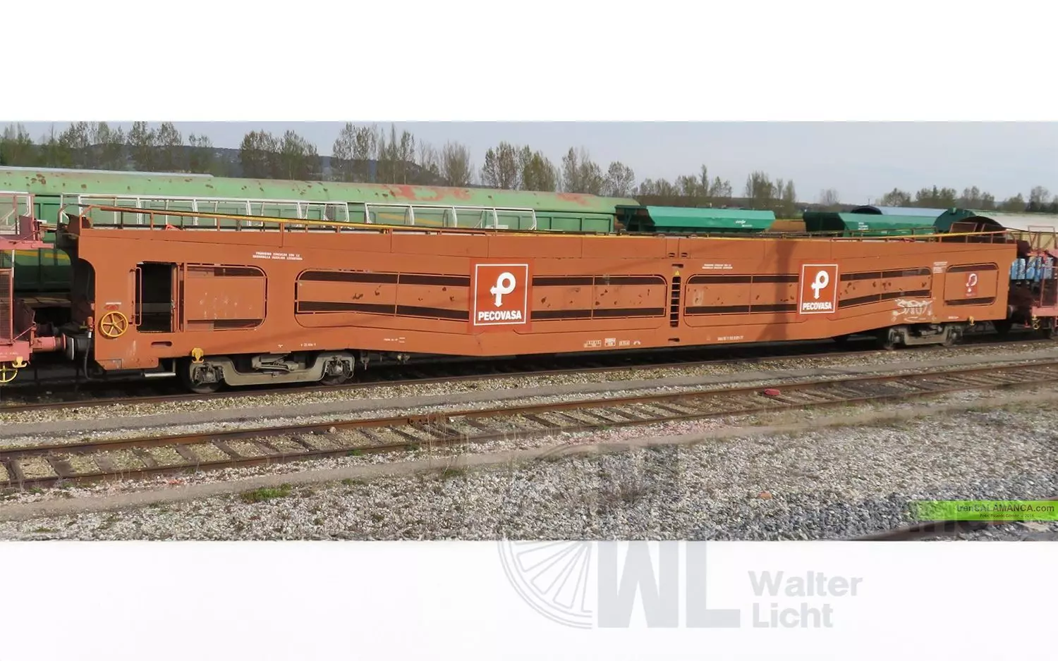 Electrotren 4044 - Autotransportwagen RENFE Ep.V DDMA rot H0/GL