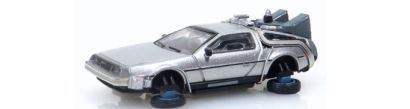 NPE NA88219 - DeLorean Zeitmaschine fliegend mit schwarzer Inneneinrichtung H0 1:87