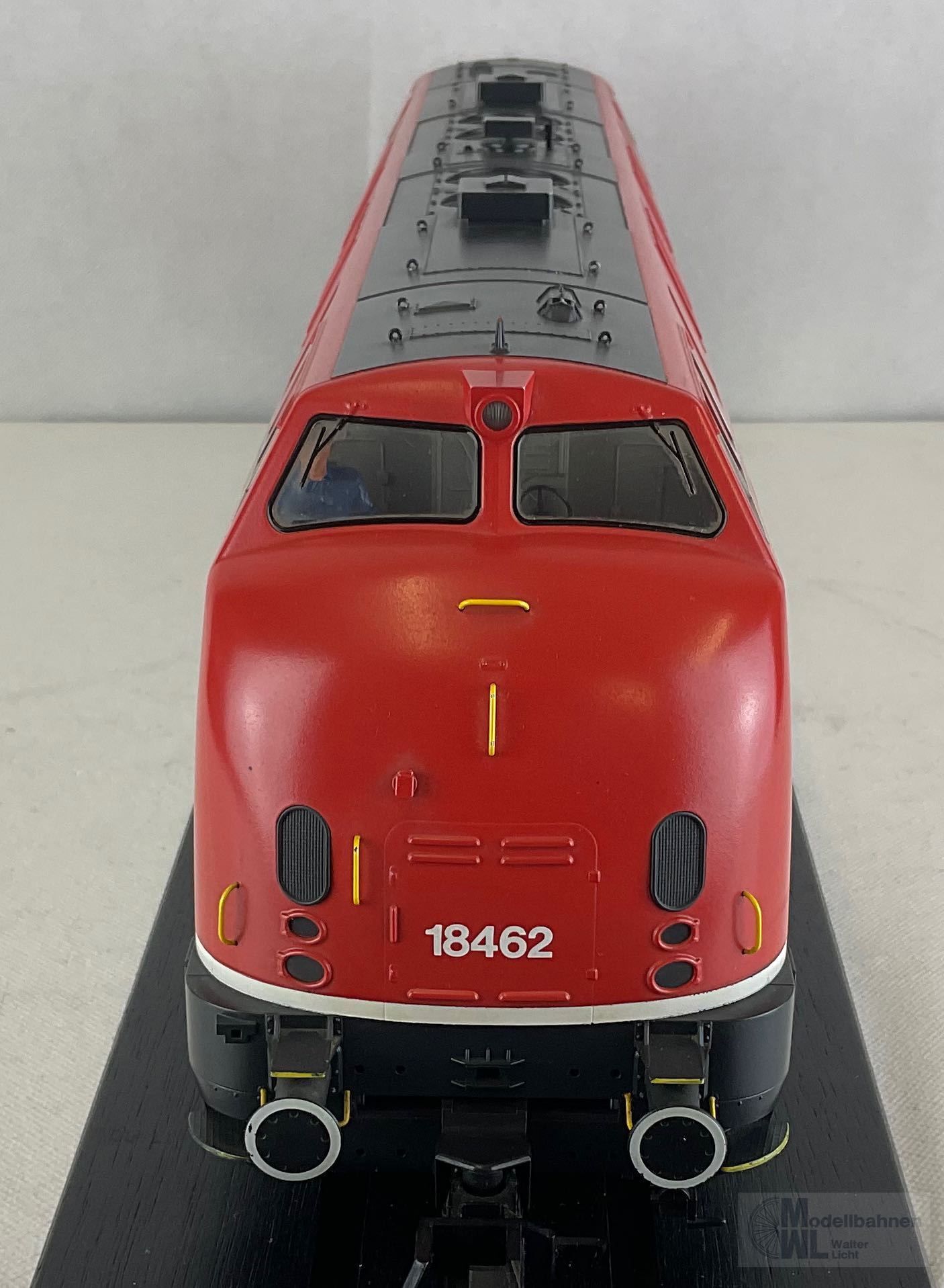 GEBRAUCHTWARE 55801 - MÄRKLIN - Diesellok AM 4/4 SBB Ep.IV 18462 rot Spur 1 