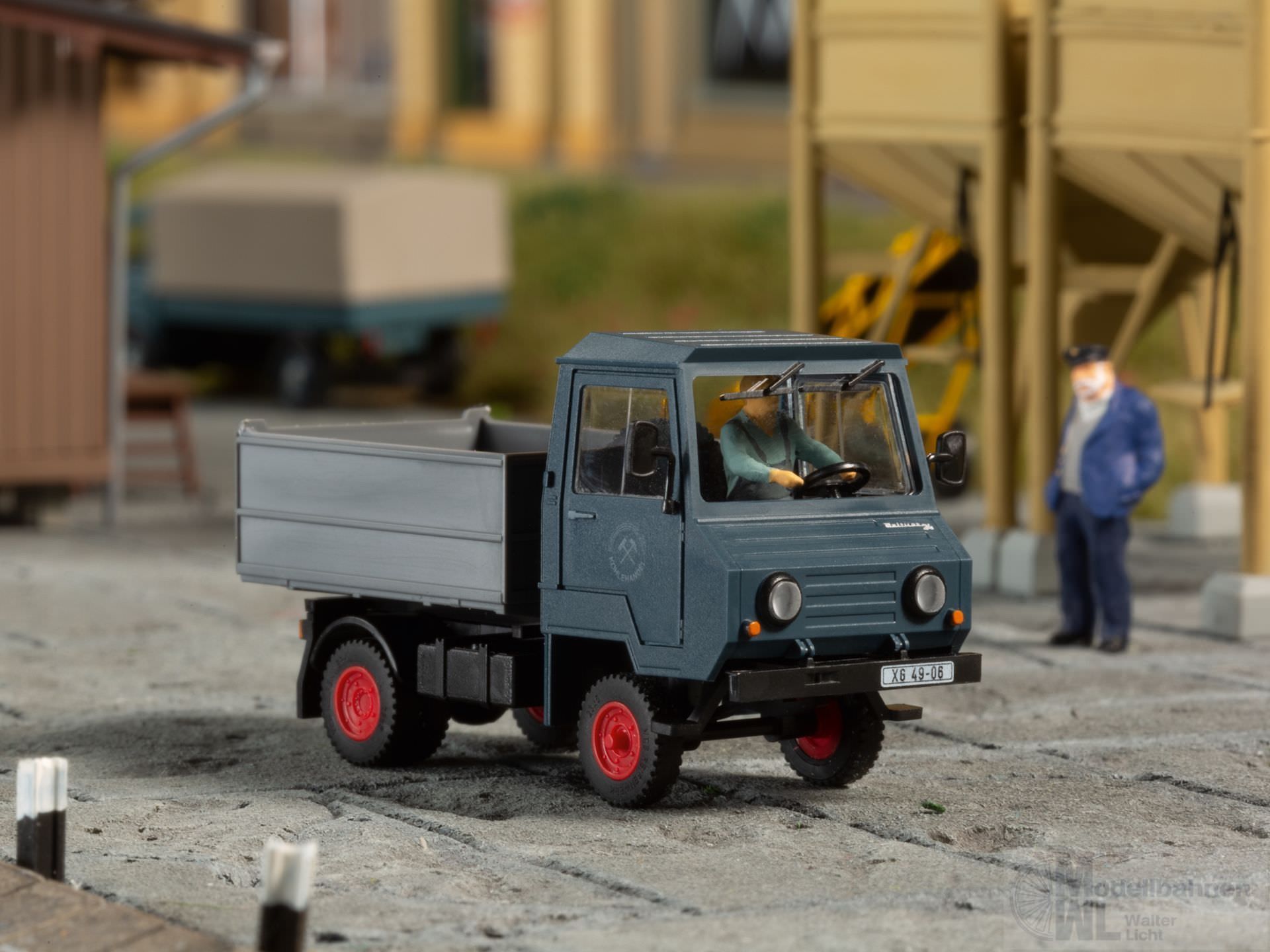 mini car 66003 - Multicar M24-0 Hochbordkipper Kohlehandel H0 1:87