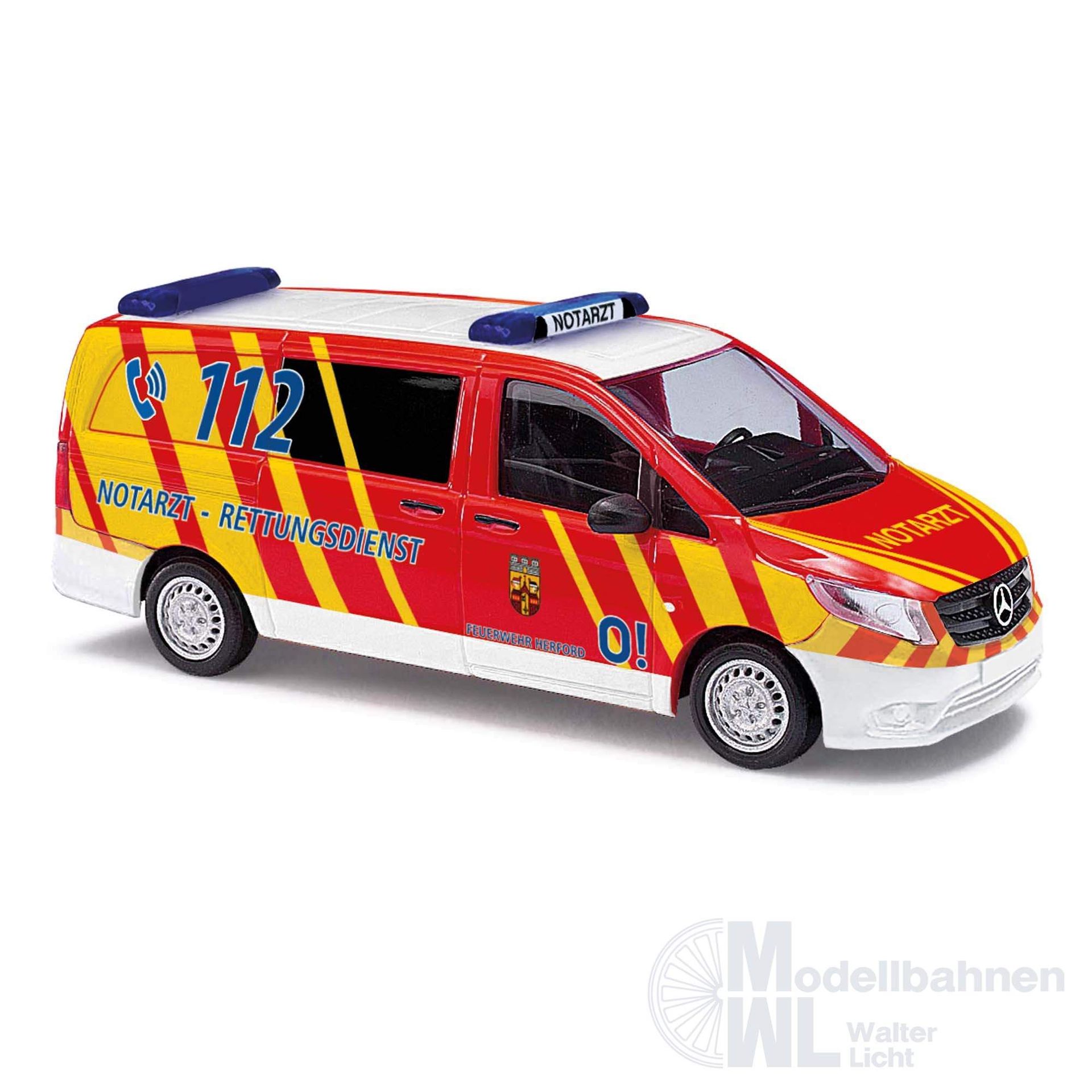 Busch 51136 - Mercedes Vito Notarzt Herford H0 1:87