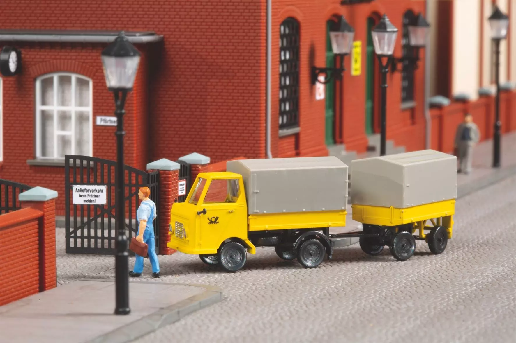 Auhagen 43662 - Multicar M22 Post mit Anhänger TT 1:120