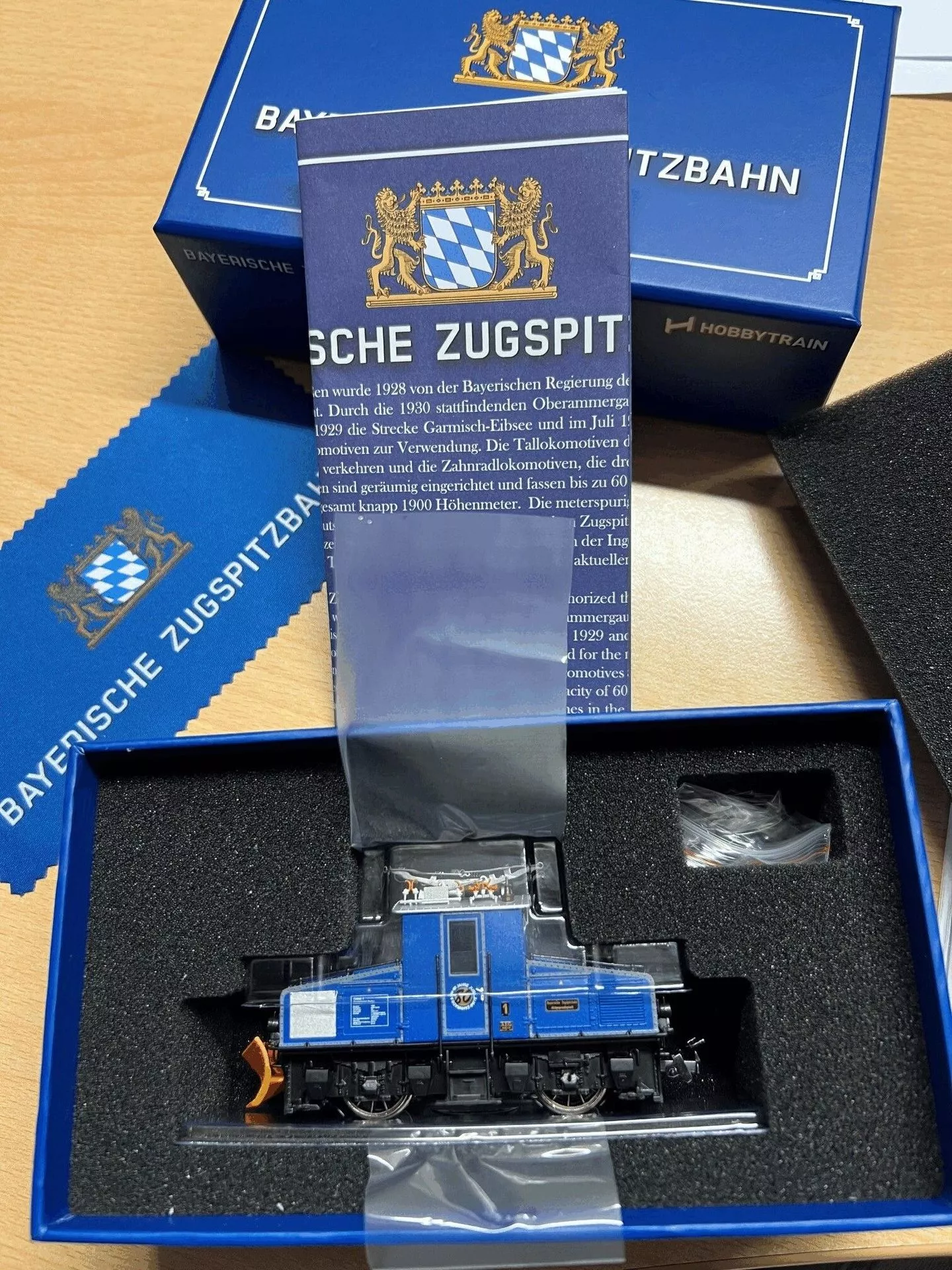 Hobbytrain 43110S - Zugspitzbahn Tal-Lok Nr. 1 mit Schneepflug Ep.V H0/GL Sound