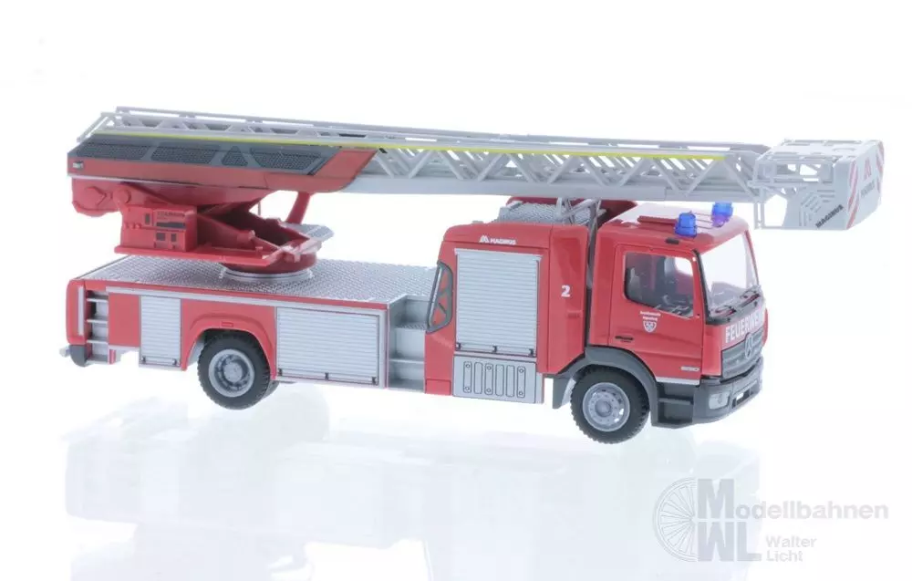 Rietze 71673 - Magirus DLK Atego ´19 FW Regensburg H0 1:87