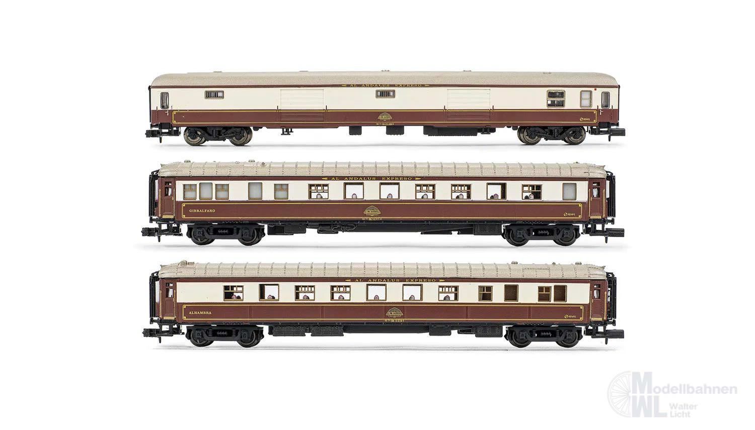 Arnold 4396 - Personenwagen Set RENFE Ep.IV 3.tlg. N 1:160