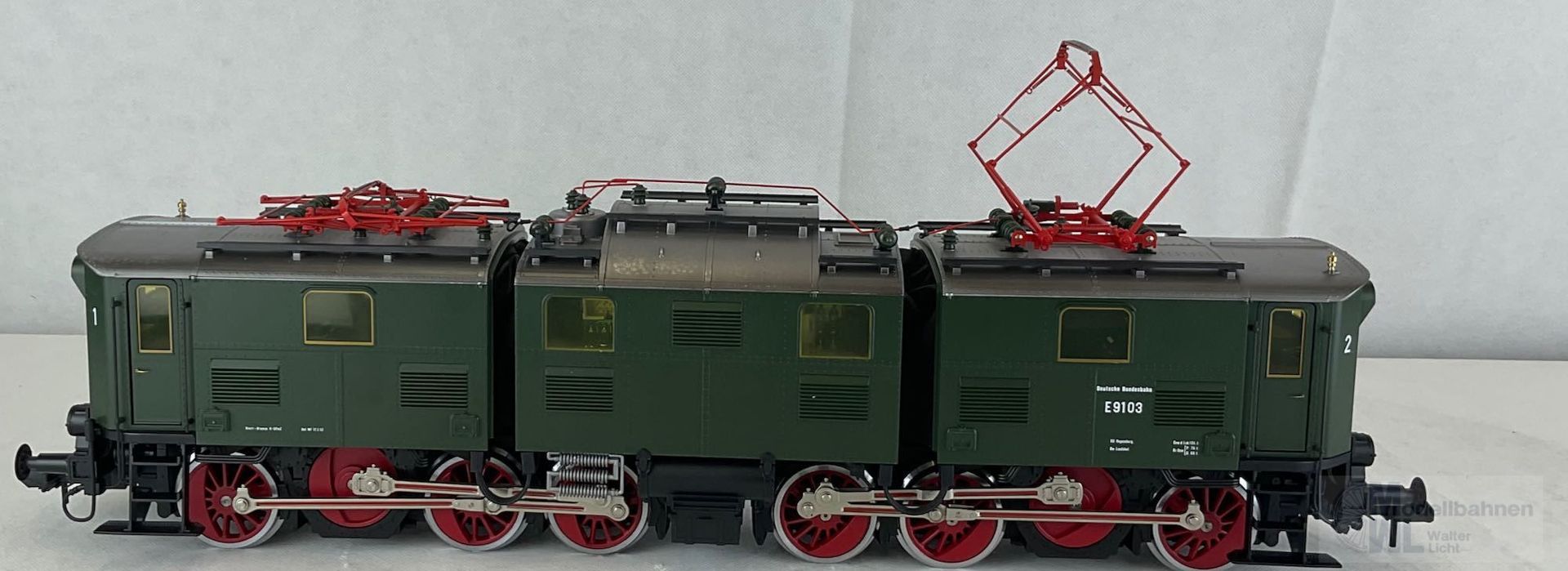 GEBRAUCHTWARE 5517 - MÄRKLIN - E-Lok E9103 DB Ep.III grün Spur 1