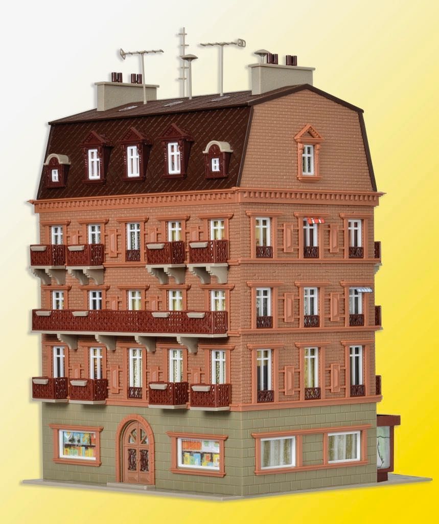 Vollmer 43782 - City-Hotel mit Inneneinrichtung und LED Beleuchtung H0 1:87