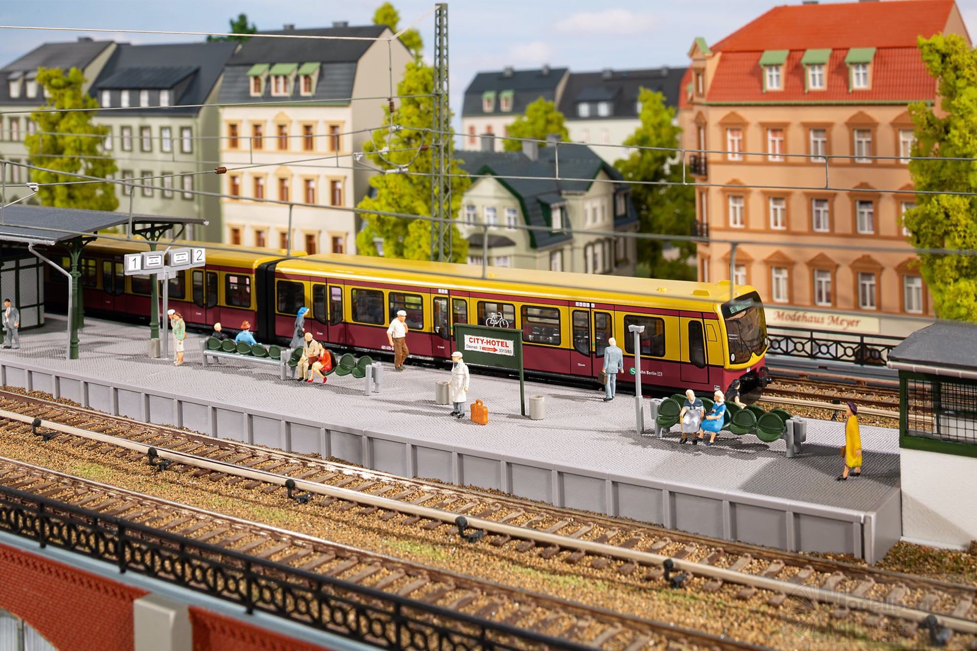 Auhagen 43688 - Bahnsteig ohne Überdachung TT 1:120