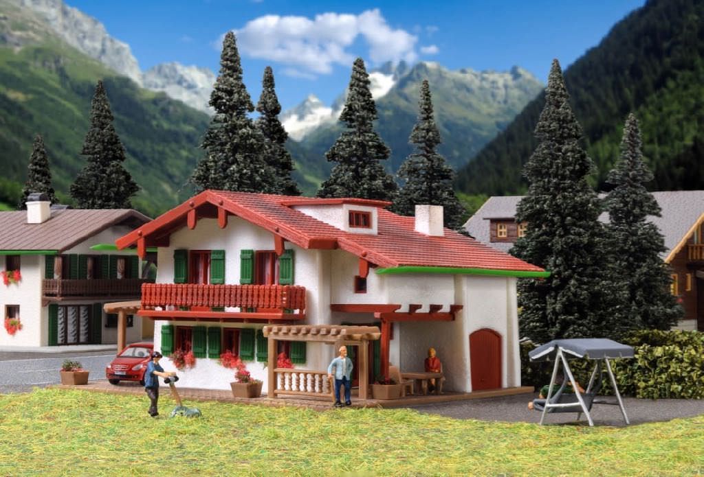 Vollmer 47754 - Chalet Edelweiss m. Carport N 1:160