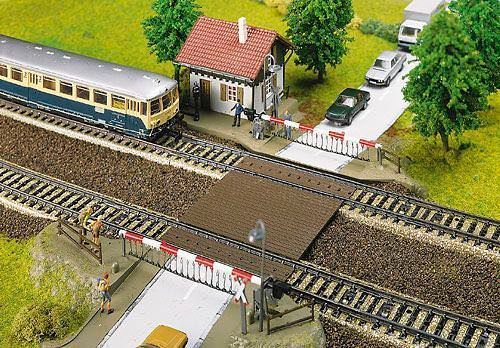 Faller 120174 - Bahnübergang mit Schranken H0 1:87