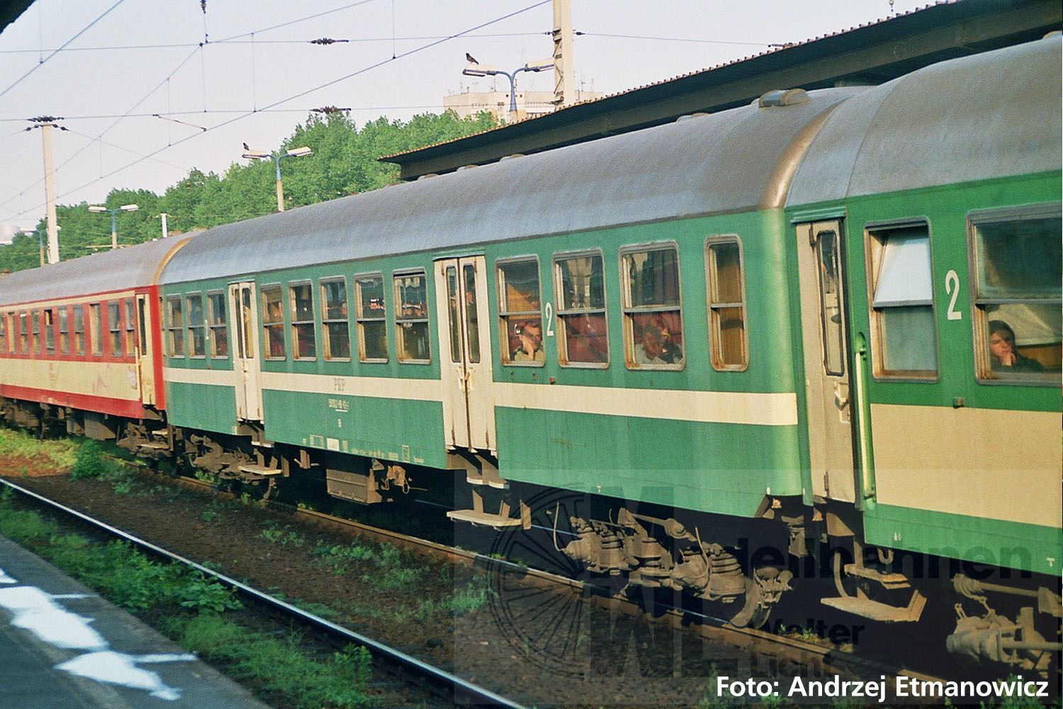 Piko 96664 - Nahverkehrswagen PKP Ep.V 120A H0/GL