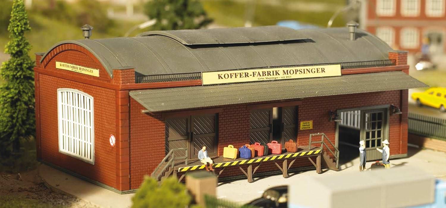 Piko 61833 - Kofferfabrik Mopsinger