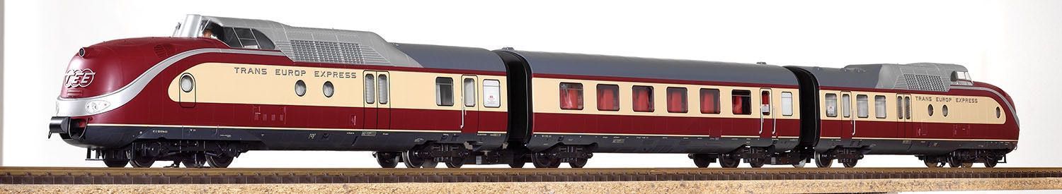 Piko 37320 - Dieseltriebwagen VT 11.5 DB Ep.III 3-tlg.1:22,5