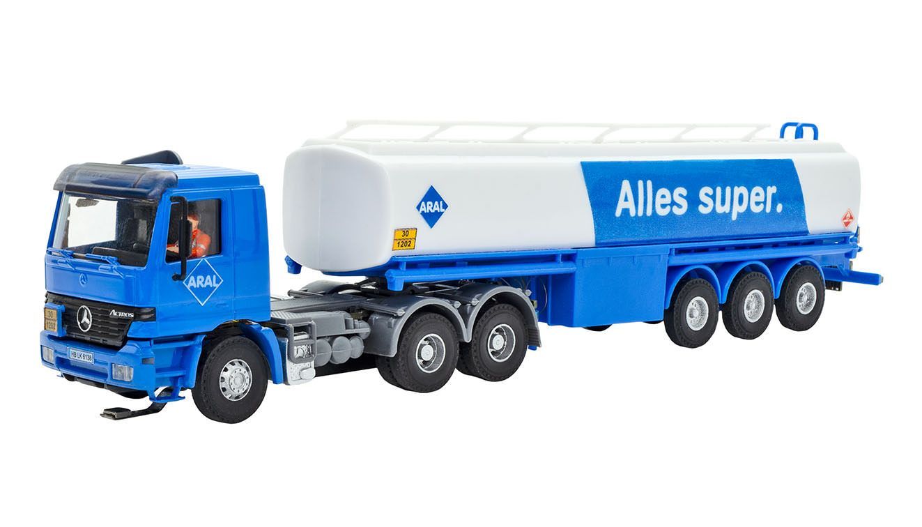 Viessmann 8033 - CarMotion Mercedes-Benz Actros Tanksattelauflieger ARAL H0 1:87