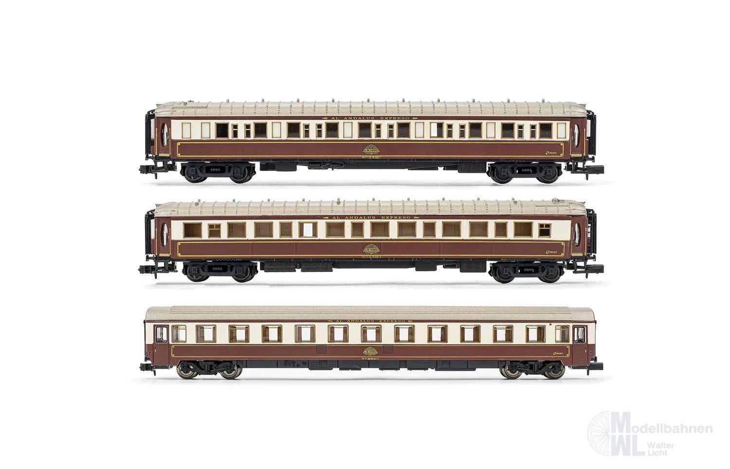 Arnold 4397 - Personenwagen Set RENFE Ep.IV 3.tlg. N 1:160