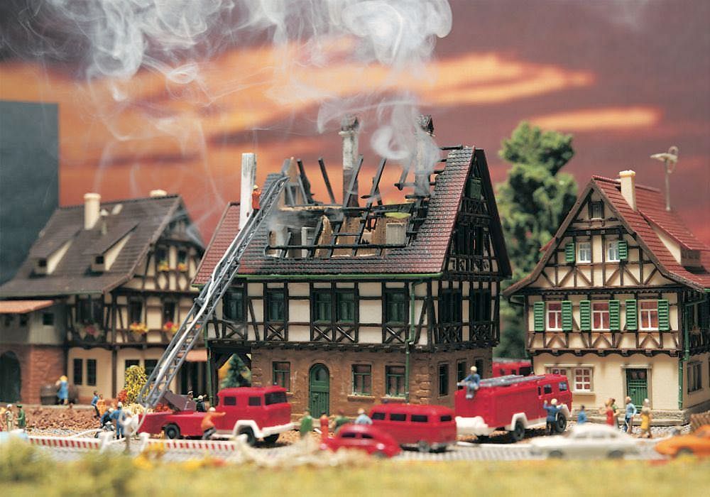 Vollmer 47738 - Brennendes Haus N 1:160