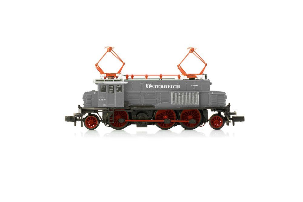 Jägerndorfer Modellbahn 63202 - E-Lok E 33 19 DR / US-Zone Ep.II N 1:160 Sound