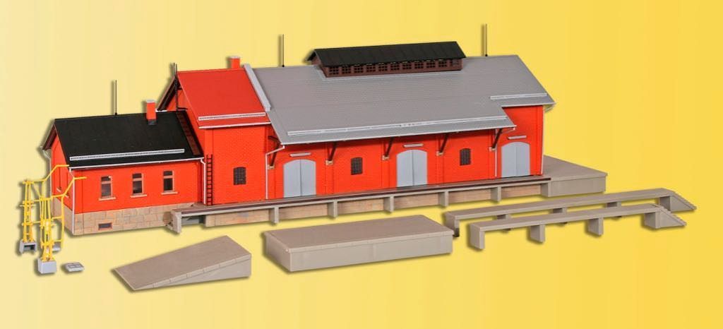 Kibri 39462 - Güterhalle mit Lademaß und Freiladerampe H0 1:87